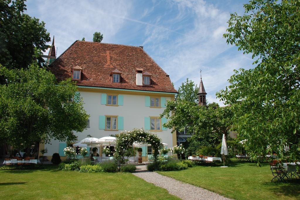 Schloss Ueberstorf - Tafeln, Tagen, Traeumen Exteriör bild